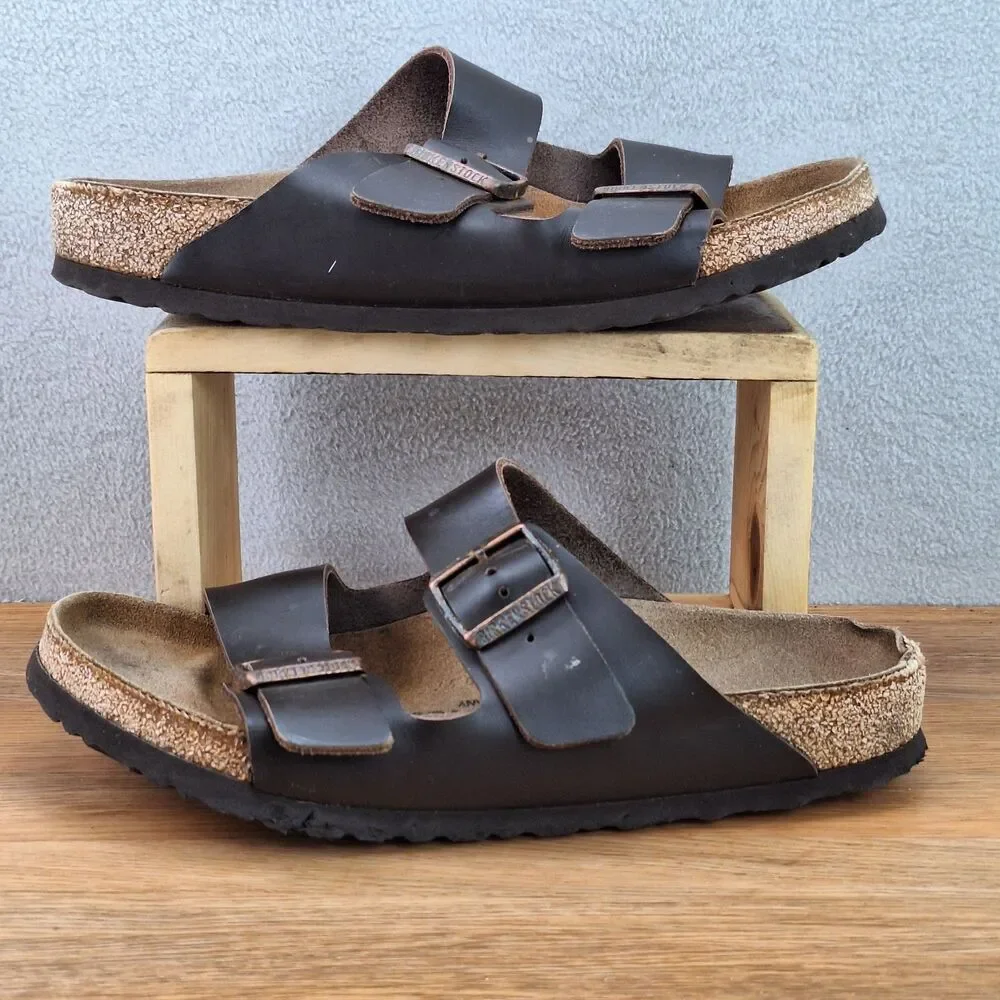 Birkenstock Arizona Birko-Flor Sandals.  Germany 41 men 8 women 10 dark brown